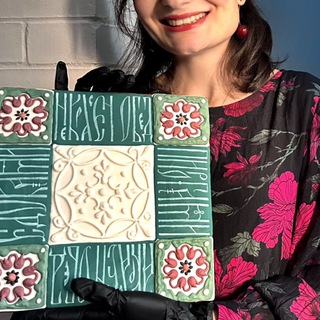 Логотип @novoletje - НОВОЛЕТЬЕ каллиграфические пряники