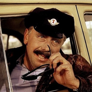 Логотип @novosti_iz_taksi - Всезнающий таксист