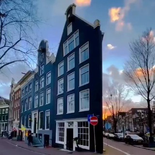 Логотип @novostizde - Селедка, лодка, три картошки.