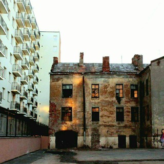 Логотип @novostroy_vs_history - Новостройки с историей 🧔