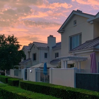 Логотип @nowornever04 - Now or never