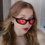 Логотип @nwhut - и тут эти книги