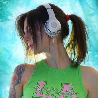 Логотип @nyashakudryasha - Юлечька