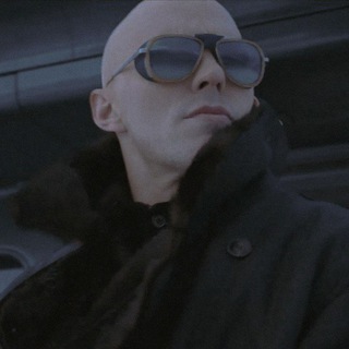 Логотип @oakenshittt - оакенщит возвращение легенды