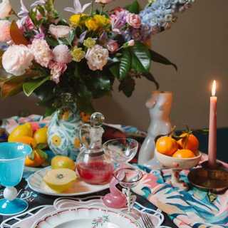 Логотип @ochevidnoe_neveroyatno - Т̶У̶П̶И̶ с пользой.