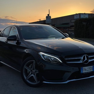 Логотип @of_ficial_music - •OFFICIAL•MUZIC•