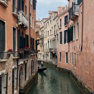 Логотип @ogo_porazitelno - Сегодня меня поразило 🗿