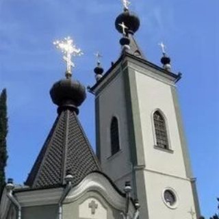 Логотип @ogonekveru - Миссионерский канал Алуштинского благочиния.