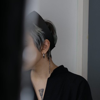 Логотип @oh_fck - все останутся, а я умру.