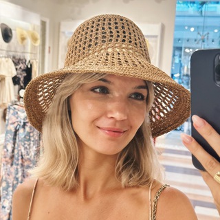 Логотип @oksanashturospace - Оксана Штуро Space