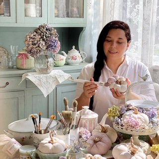 Логотип @olasuruhanova - Ольга Суруханова