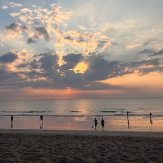 Логотип @old_television - ⊹🪬‧₊коробка с карандашами ༄.