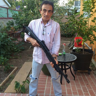 Логотип @oldfriendsnews - Archie Melkonyan /Аркадий Мелконян Chat