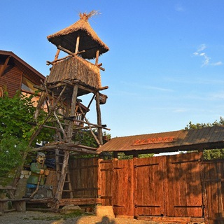 Логотип @oldhytor - Старый хутор Геленджика