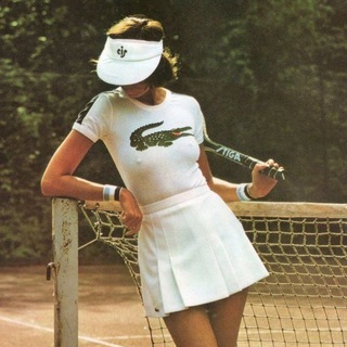 Логотип @oldmoneyomg - Old money aesthetic