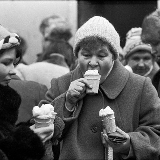 Логотип @oldschoolfree - old school