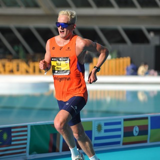 Логотип @oleg42runru - Олег Григорьев 42run.ru