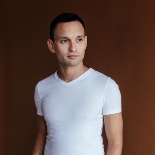 Логотип @oleg_restretch - Олег Умаров. RESTRETCH