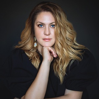 Логотип @olga_photolife - Фотограф Ольга Шестакова-Выпускные альбомы не для пыльных полок