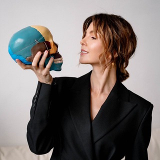 Логотип @olgapilatesface - Осанка и лицо. Ольга Чащина. Пилатес. Фейспластика