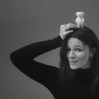 Логотип @olgawalt_silhouettes - В таинственном саду..