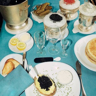 Логотип @olivierandcaviar - Оливье с икрой