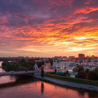 Логотип @omsk_everyday - Покинуть Омск