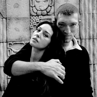 Логотип @onaobetomiotom - obetomiotom