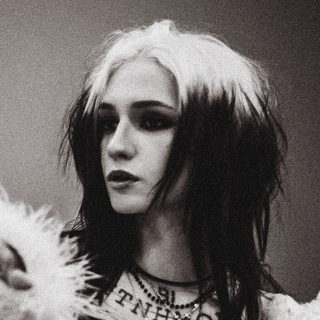 Логотип @onayukki - Лера ЮККИ