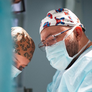 Логотип @oncomax - Будни онколога