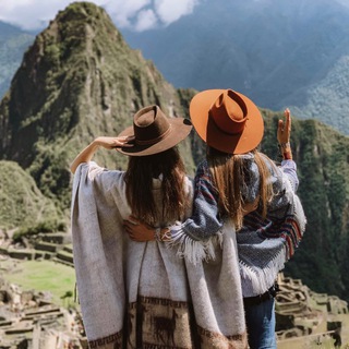 Логотип @onesoultravel - One Soul Travel