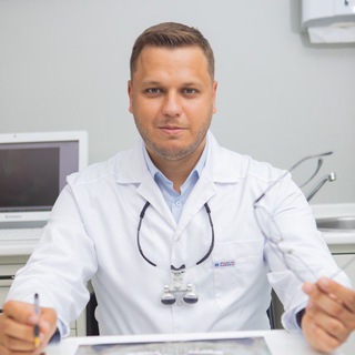 Логотип @onestom - Первая стоматология доктора Михеева