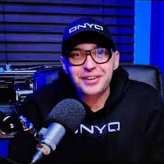 Логотип @onyq_video - ONYQ - Игорь Стечкин