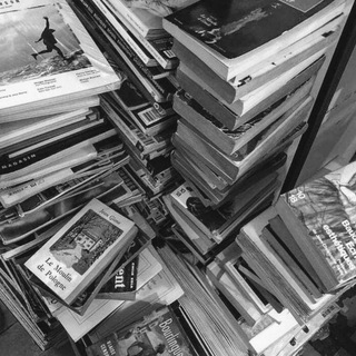 Логотип @oohbooks - Oh, books!