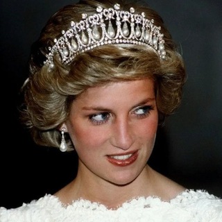 Логотип @oohmyfuckinggod - Принцесса, Краткий Экскурс