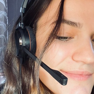 Логотип @operatormari - operator.maria