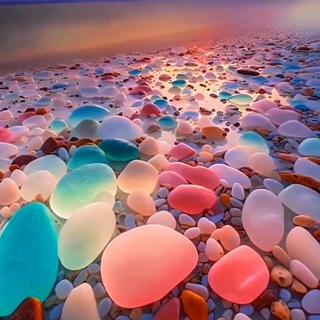 Логотип @orelnereshka - Орёл не Решка