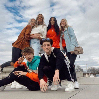 Логотип @original_help - оригиналы абг 🪐