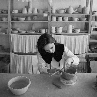 Логотип @osobennoceramics - osobenno.ceramics