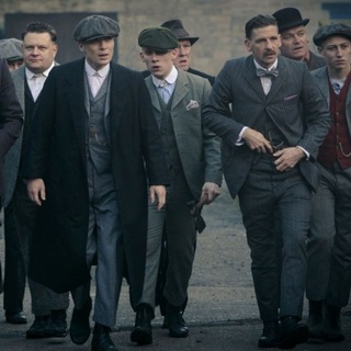 Логотип @ostrie_kozerki_serial - Острые козырьки🚬