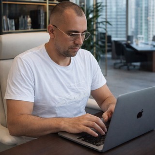 Логотип @ostrogorsky - Твоя точка роста