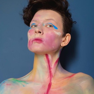 Логотип @otvaga_club - Художница Марина Кокшарова