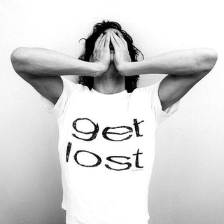 Логотип @oubliu - oublié.