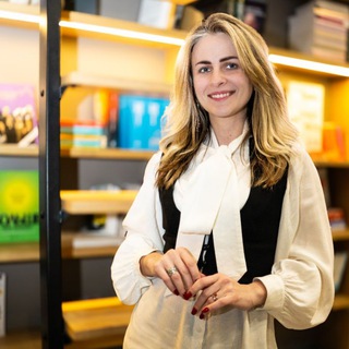 Логотип @overheard_marketing - Подслушано маркетинг | лаборатория стратегического маркетинга