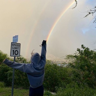 Логотип @owenyearx - сьюз<♡>🕸🫶🏻