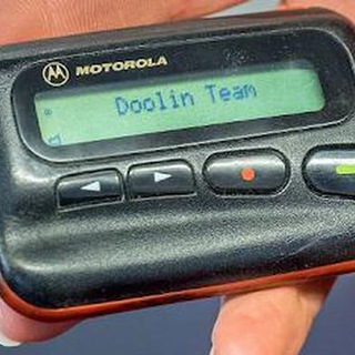 Логотип @pagerrrrrr - пейджер 📟