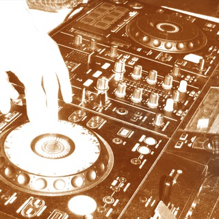 Логотип @pamyatdiskotek - Память дискотек®