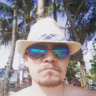 Логотип @papa_grisha_think - PapaGrisha