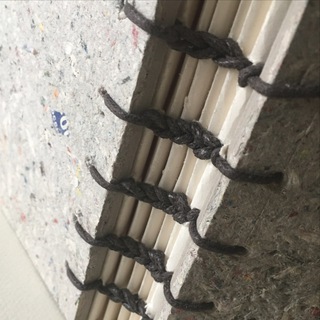 Логотип @paper_teach - paperteach 🌱📚🔍