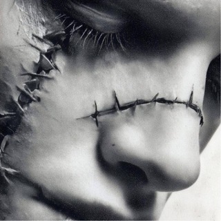 Логотип @parad0x3e - párádoxe